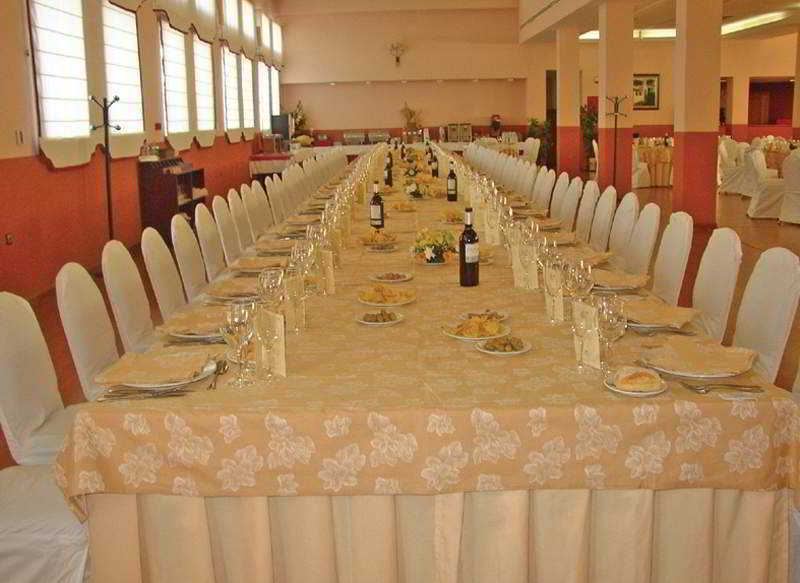 Hotel La Imora Хаен Зручності фото