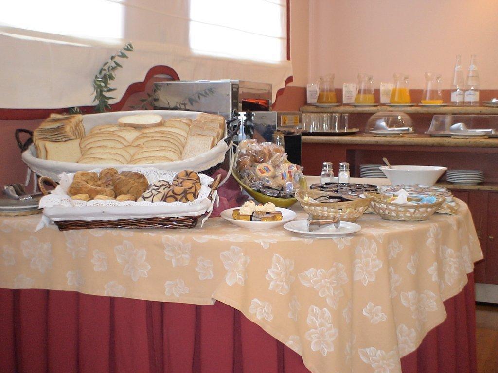 Hotel La Imora Хаен Екстер'єр фото